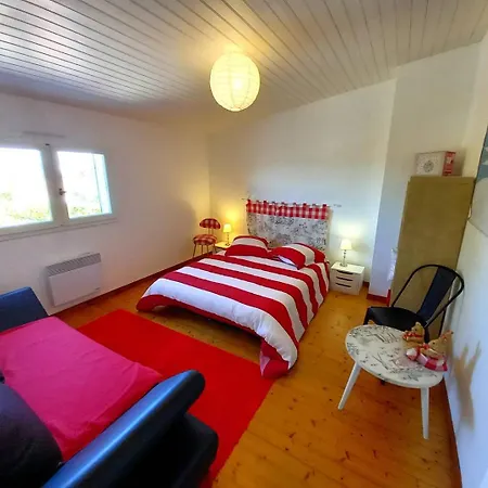 Sur Mer - Maison A La Deco Campagne Chic A Deux Pas Du Marche - Calme