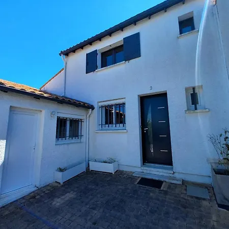 Sur Mer - Maison A La Deco Campagne Chic A Deux Pas Du Marche - Calme *