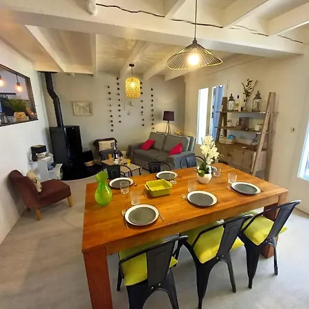Sur Mer - Maison A La Deco Campagne Chic A Deux Pas Du Marche - Calme